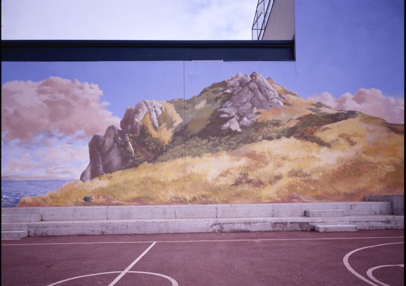 Gentilly. Fragment d’une peinture de 40 m de long, avec une anamorphose.